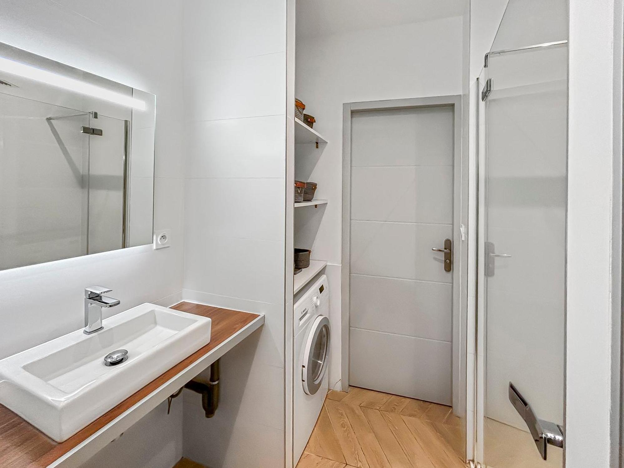 Hebergements Modernes & Cosy A Arles T3 Et T2 Elegants Exterior photo