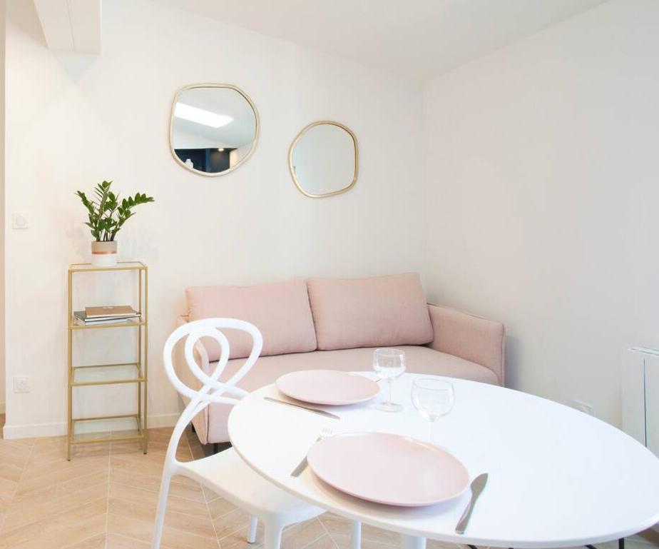 Hebergements Modernes & Cosy A Arles T3 Et T2 Elegants Exterior photo