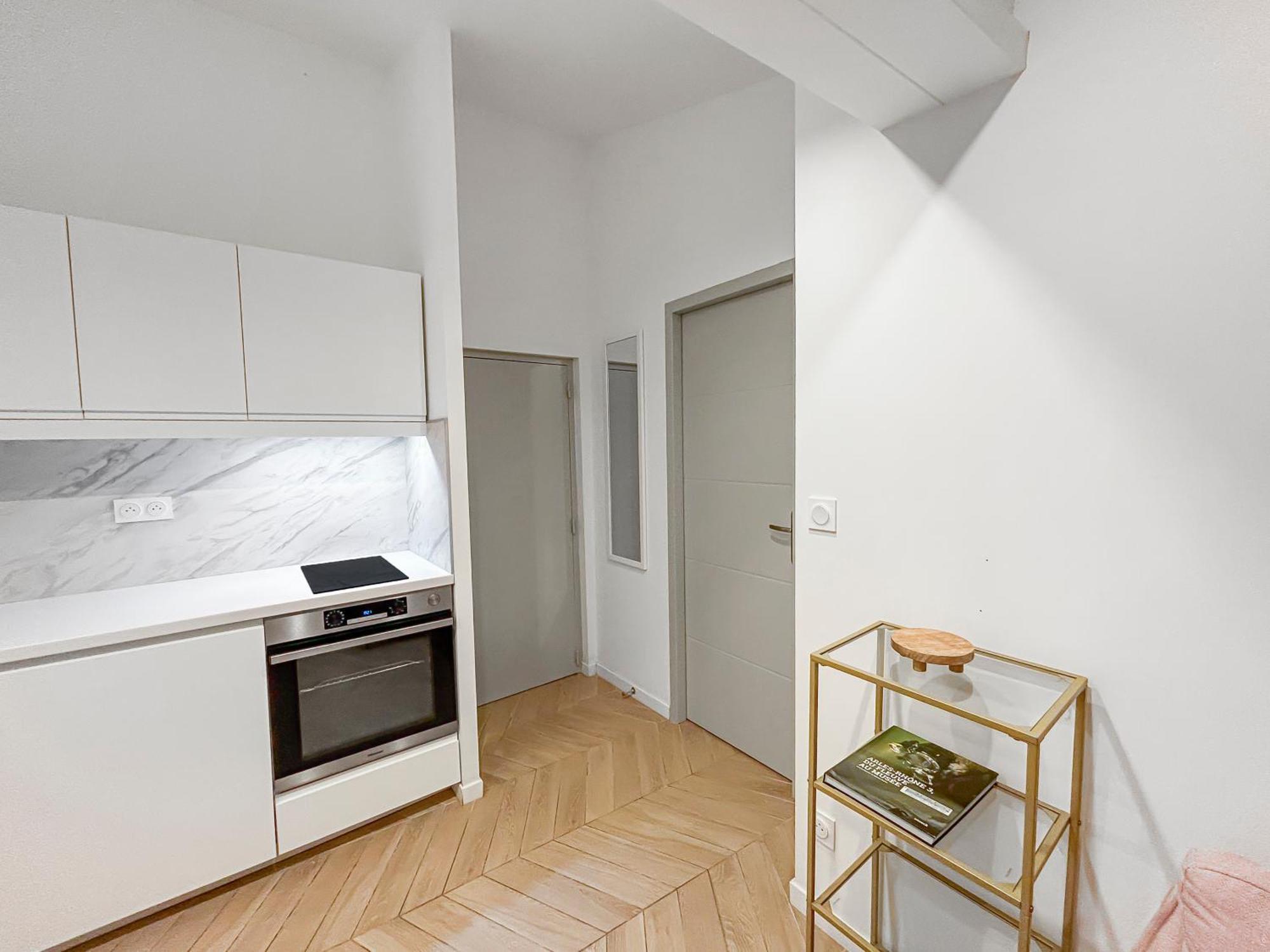 Hebergements Modernes & Cosy A Arles T3 Et T2 Elegants Exterior photo